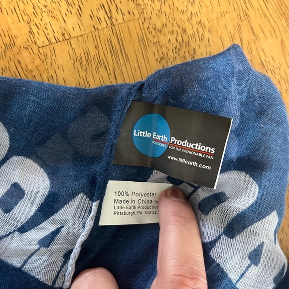 Dallas Cowboys scarf - Picture 6 of 6